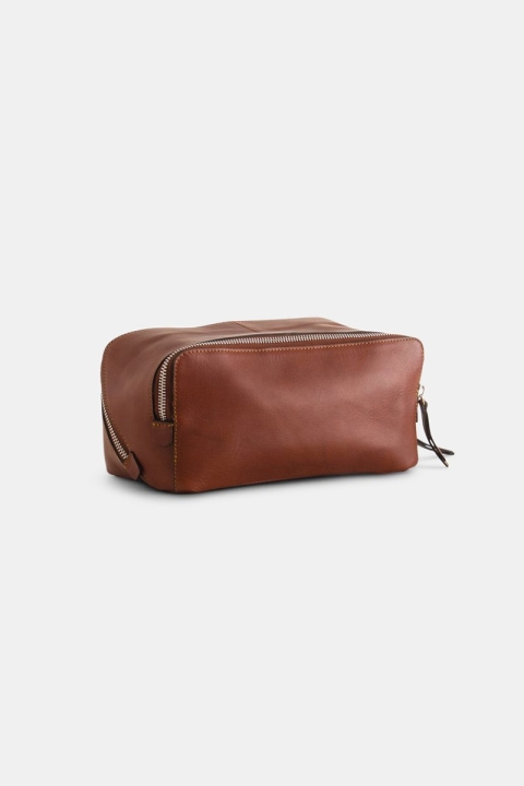 Still Nordic Skagen Toilettensack Cognac