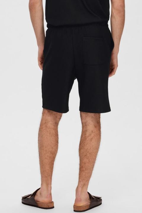 Selected Loose Plisse Shorts Black
