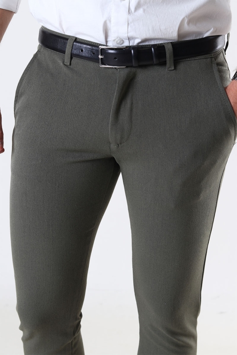 Solid Frederic Pants Vetiver