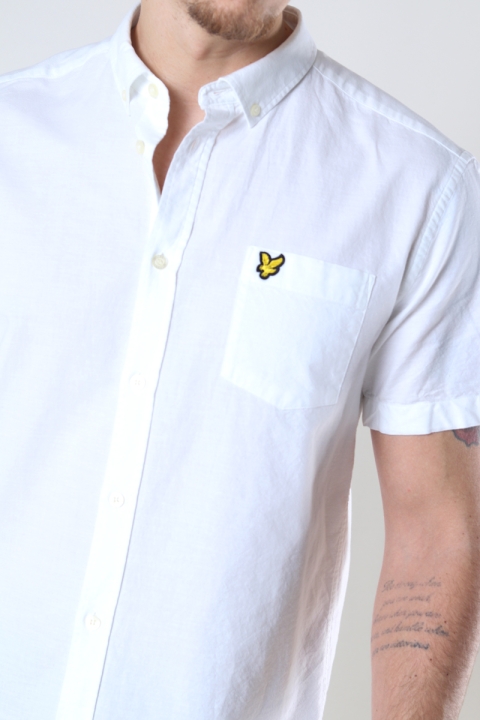 Lyle & Scott Short Sleeve Light Weight Slub Oxford Hemd White