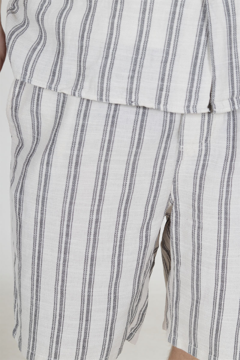 Jack & Jones Jaiden Enzo Stripe Resort Shorts Moonbeam