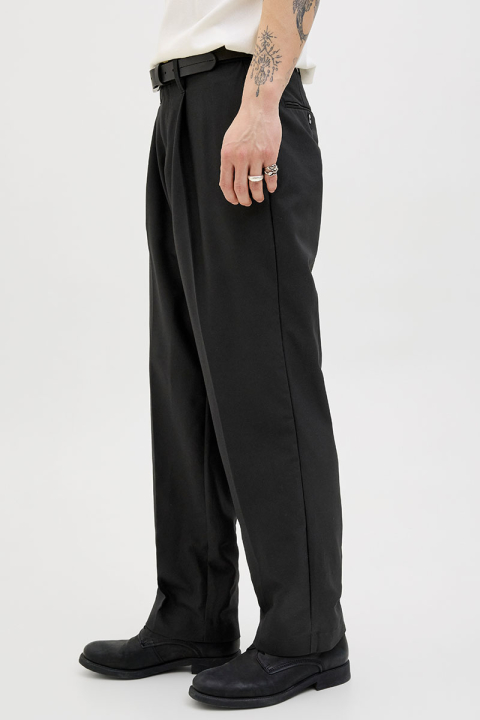Jack & Jones Karl Cameron Pleated Chino Black
