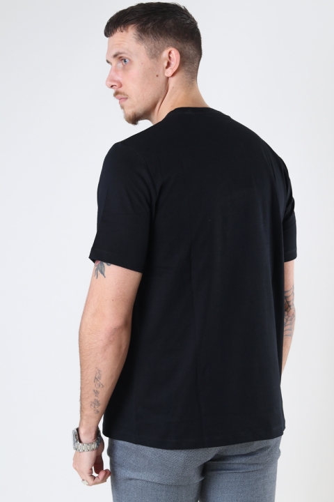 Fred Perry EMBROIDERED T-Hemd 102 Black