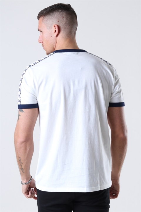 Fred Perry Taped Ringer T-Hemd Snow White