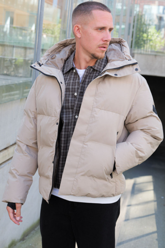 Alpha Puffer Jacket Crockery