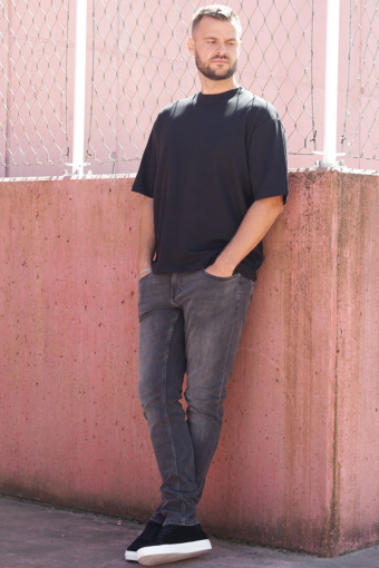 Loom Slim Fit 0447 Black Denim