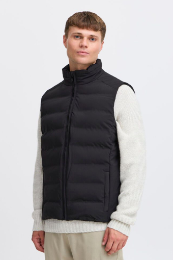 Milas Vest True Black
