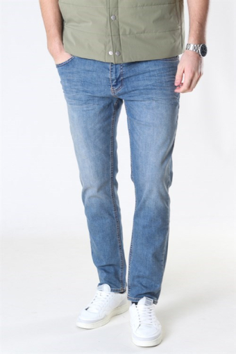 Jeff Wint Blue