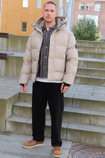 Alpha Puffer Jacket Crockery