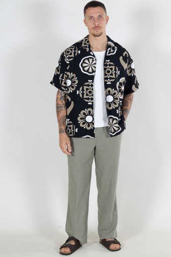 Urban Edge Resort Hemd SS Jet Black